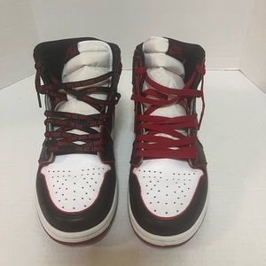 PREOWNED AIR JORDAN 1 RETRO HIGH OG BLACK GYM RED WHITE MEN’S US SIZE 11